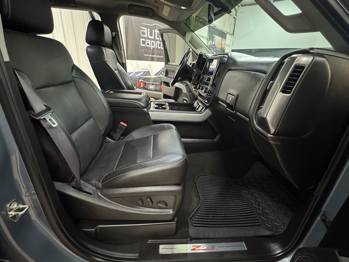2015 Chevrolet Silverado LTZ 2500HD photo 32