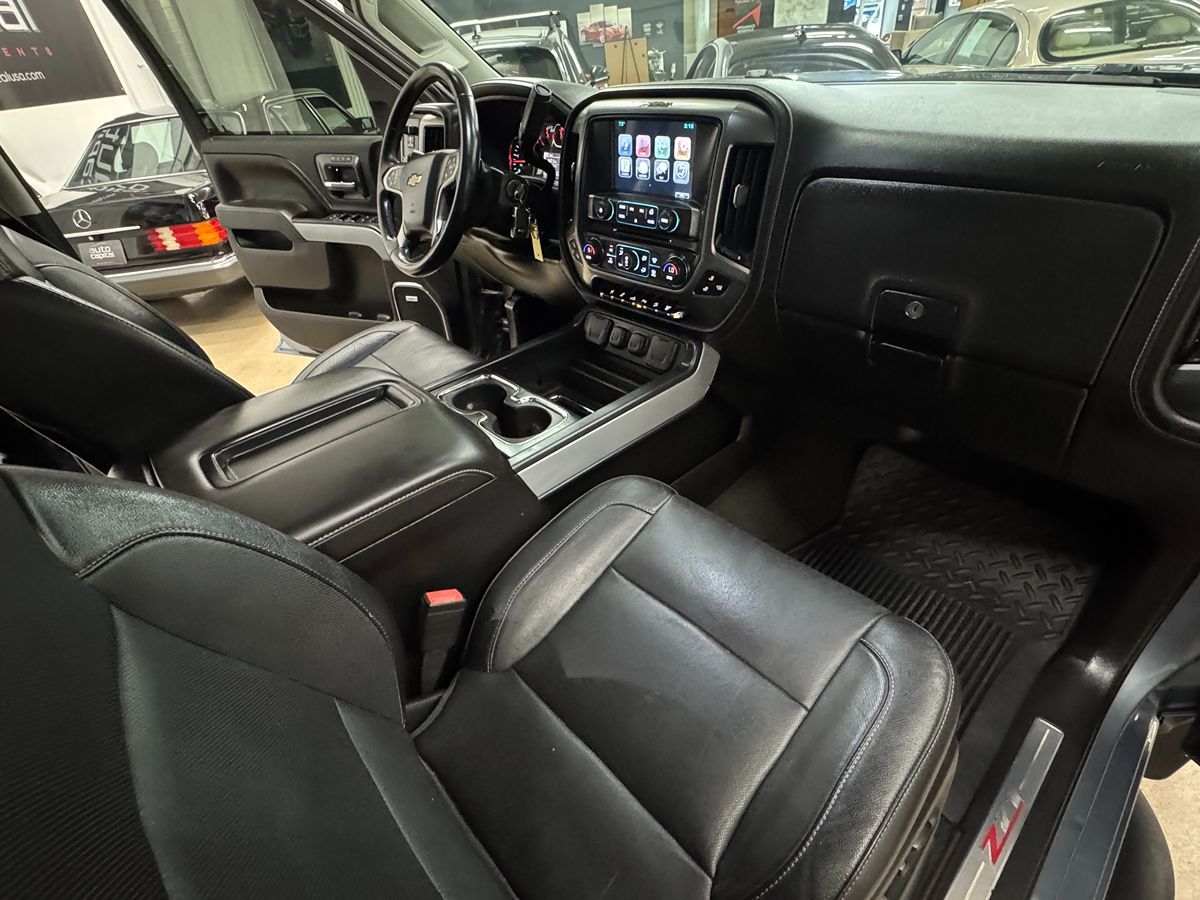 2015 Chevrolet Silverado LTZ 2500HD photo 33