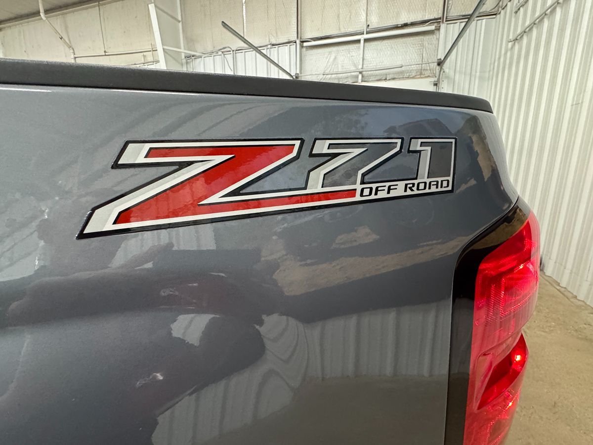 2015 Chevrolet Silverado LTZ 2500HD photo 36
