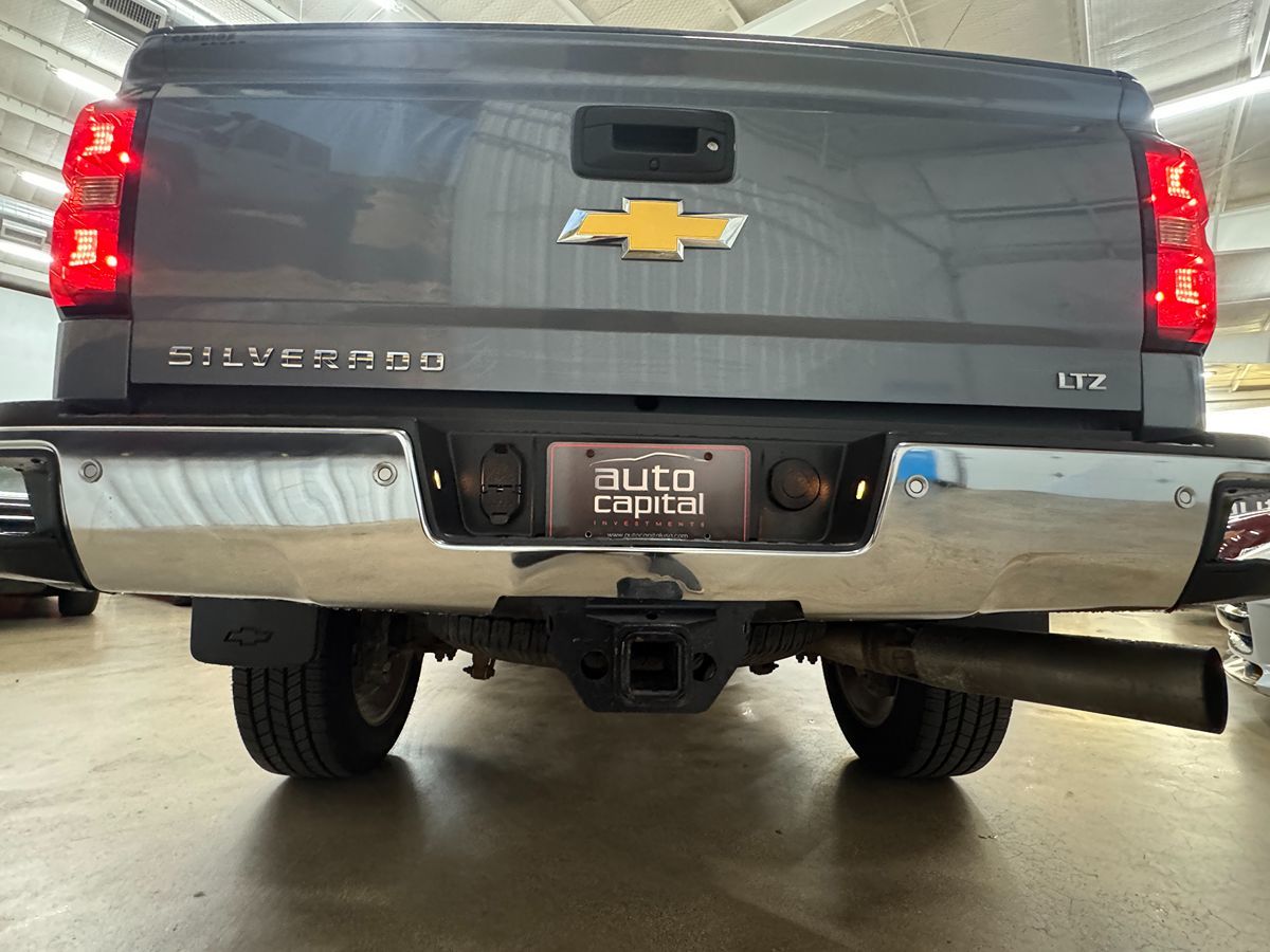 2015 Chevrolet Silverado LTZ 2500HD photo 38