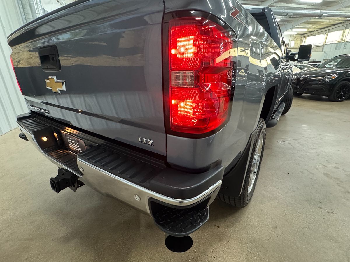 2015 Chevrolet Silverado LTZ 2500HD photo 40
