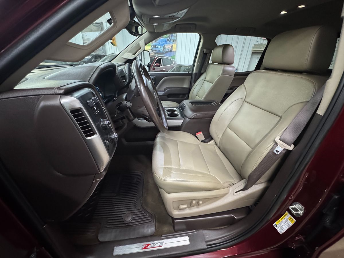 2017 Chevrolet Silverado 3500HD LTZ photo 12