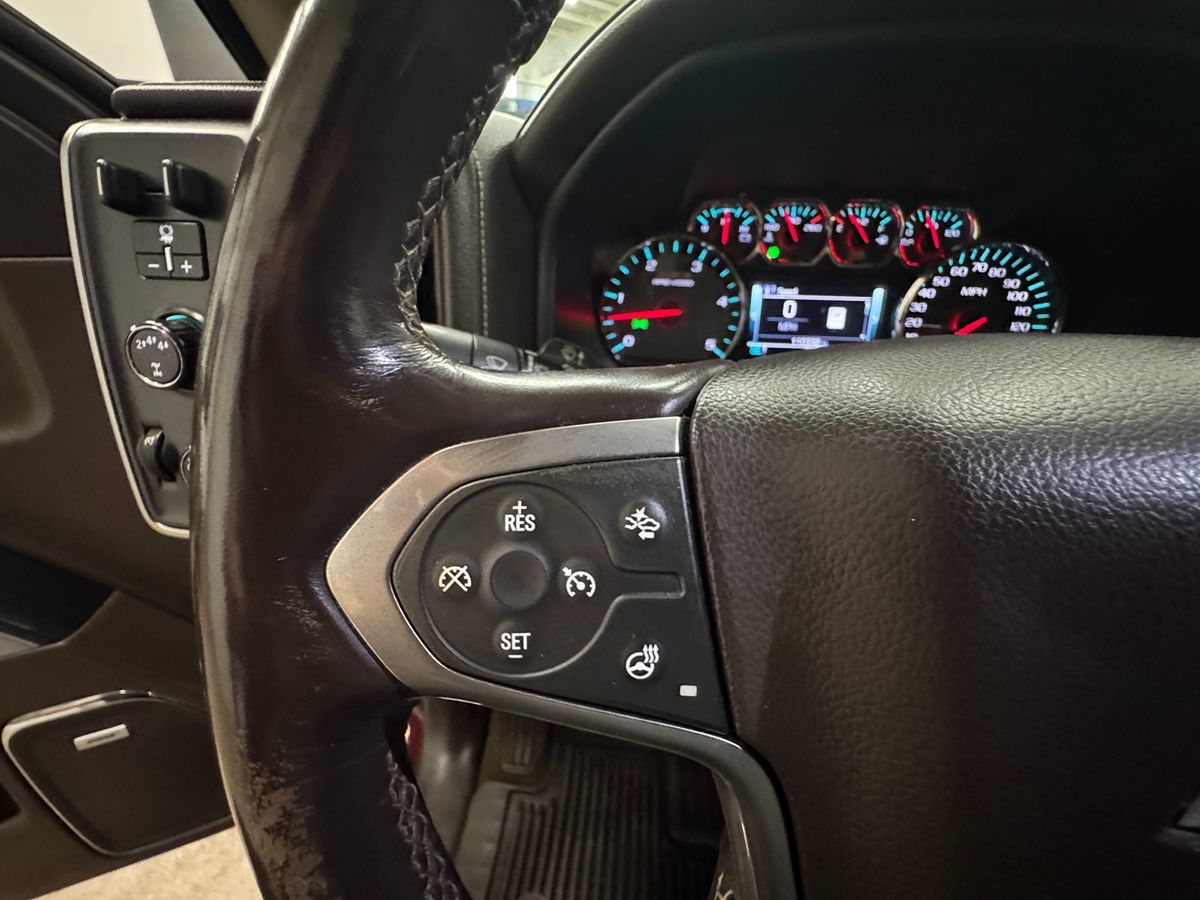 2017 Chevrolet Silverado 3500HD LTZ photo 15