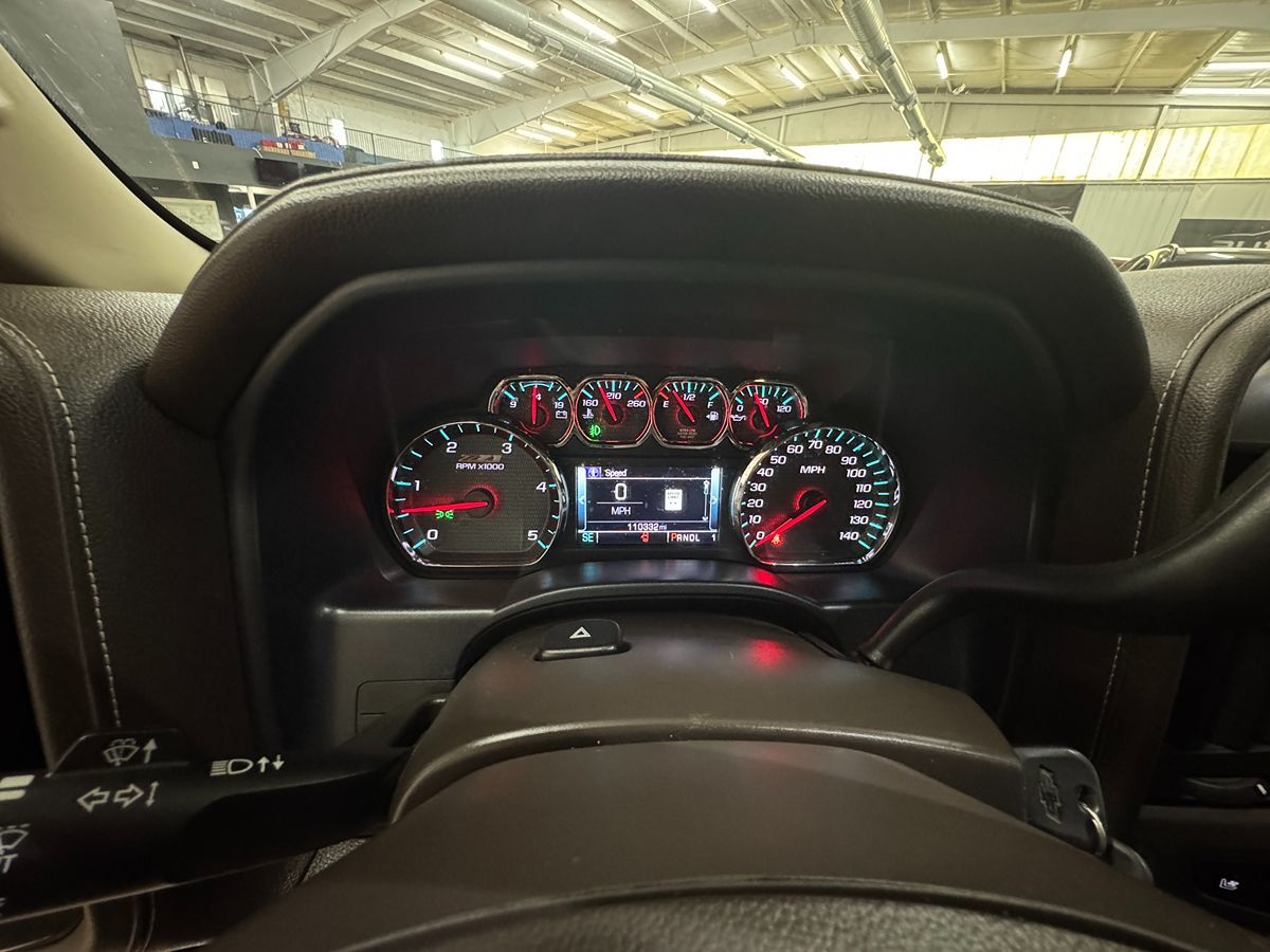 2017 Chevrolet Silverado 3500HD LTZ photo 18