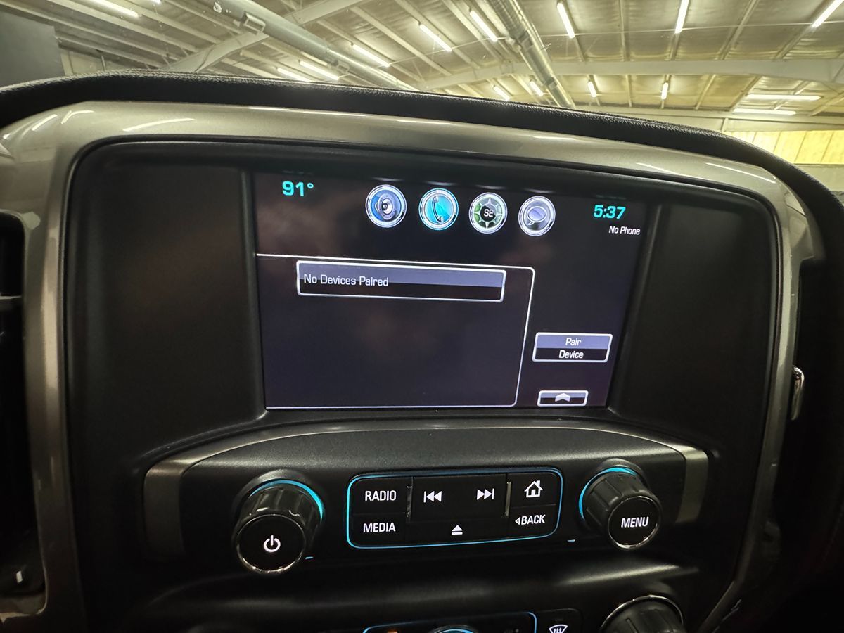 2017 Chevrolet Silverado 3500HD LTZ photo 25