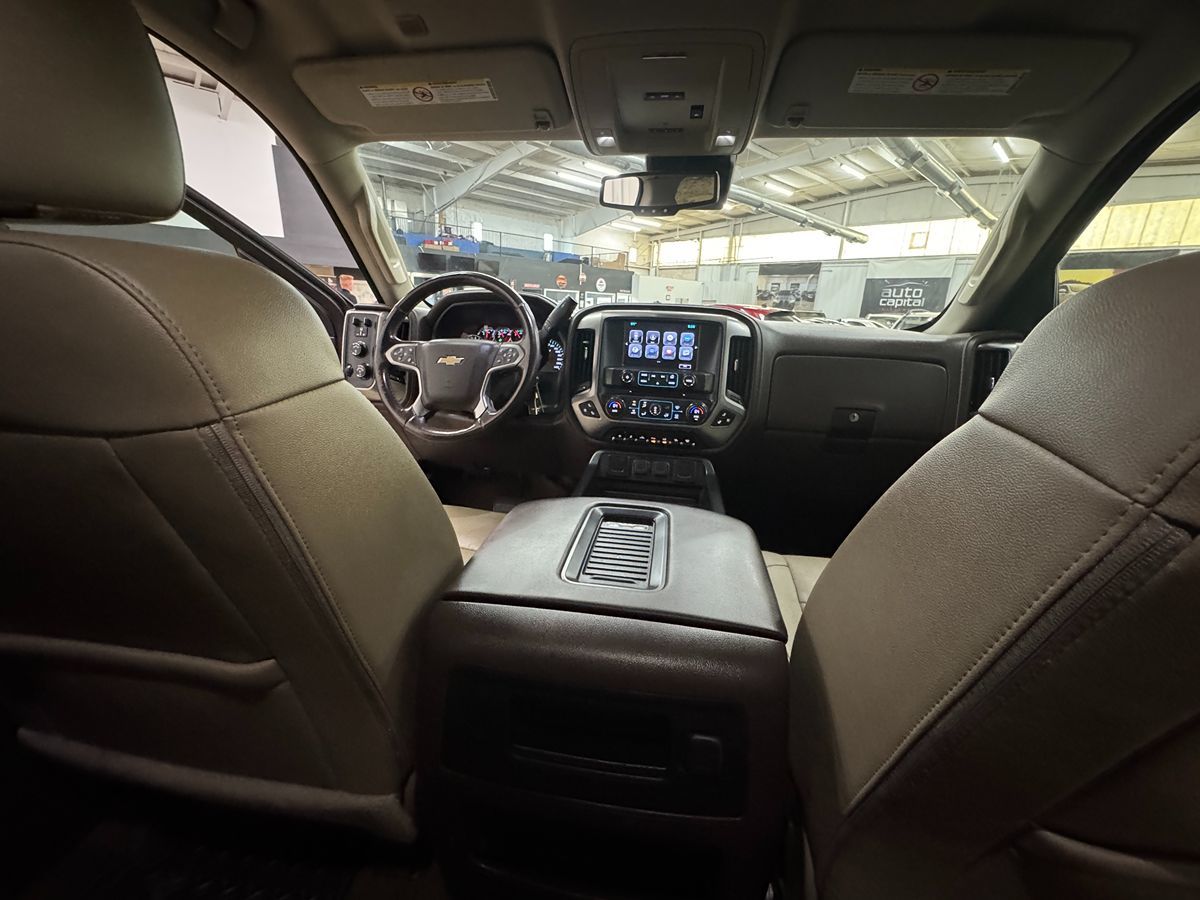 2017 Chevrolet Silverado 3500HD LTZ photo 33