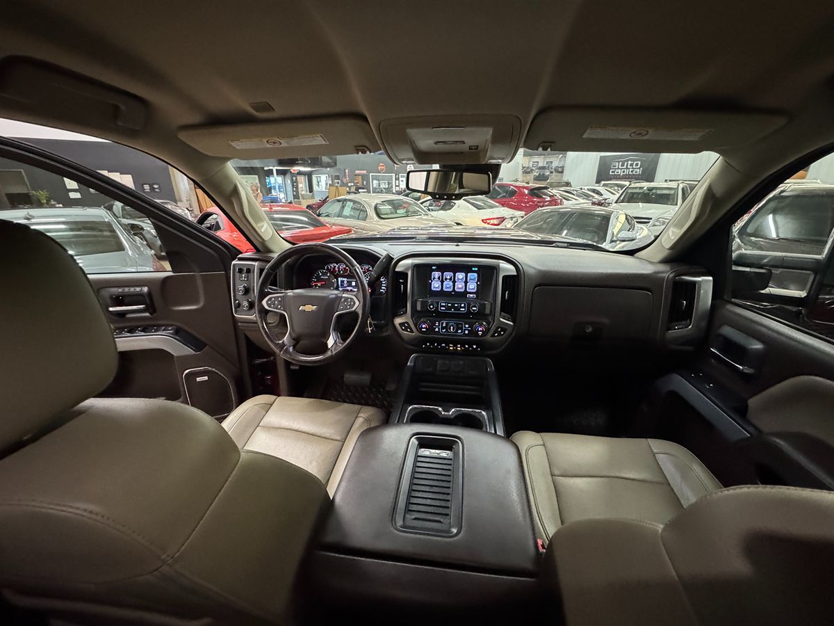 2017 Chevrolet Silverado 3500HD LTZ photo 34