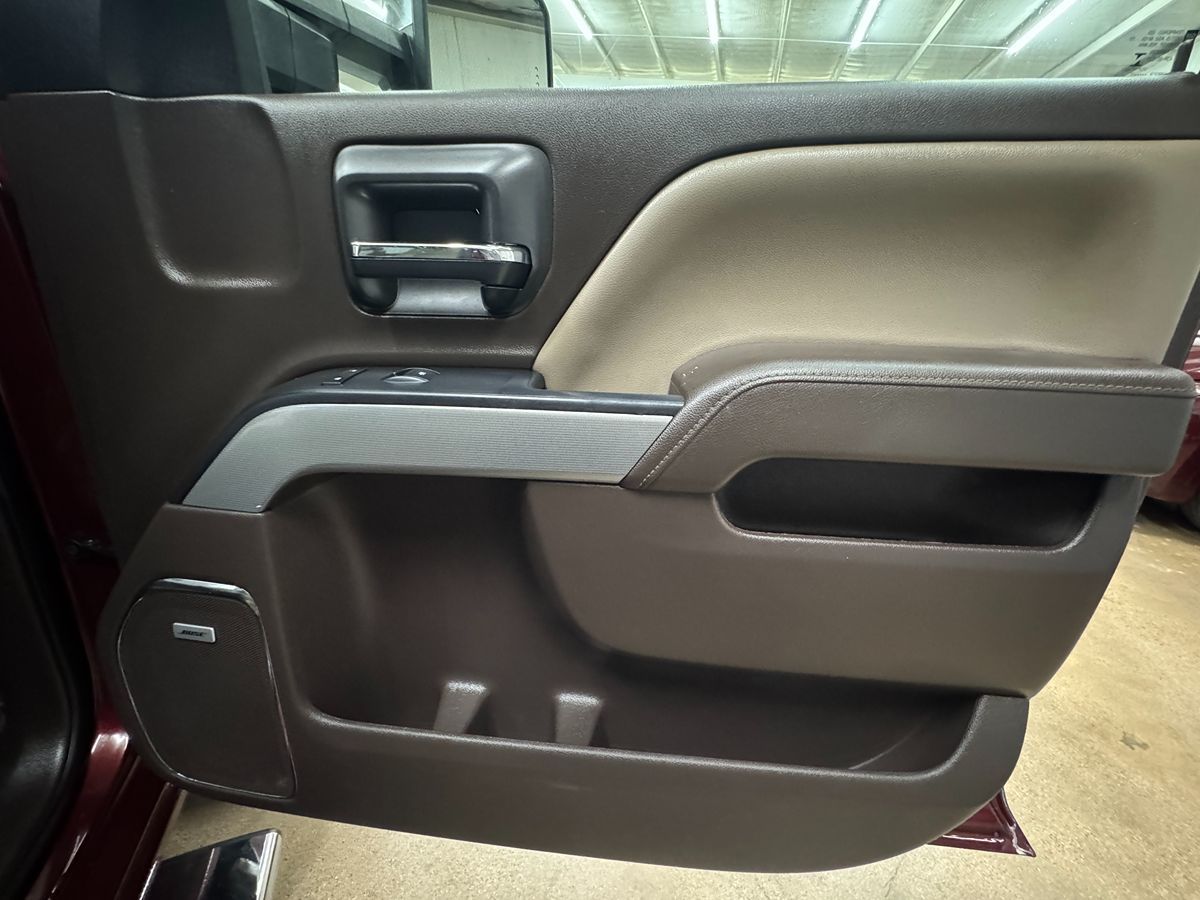 2017 Chevrolet Silverado 3500HD LTZ photo 35