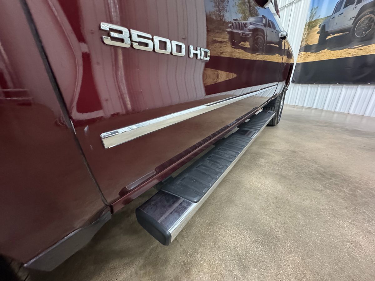 2017 Chevrolet Silverado 3500HD LTZ photo 44