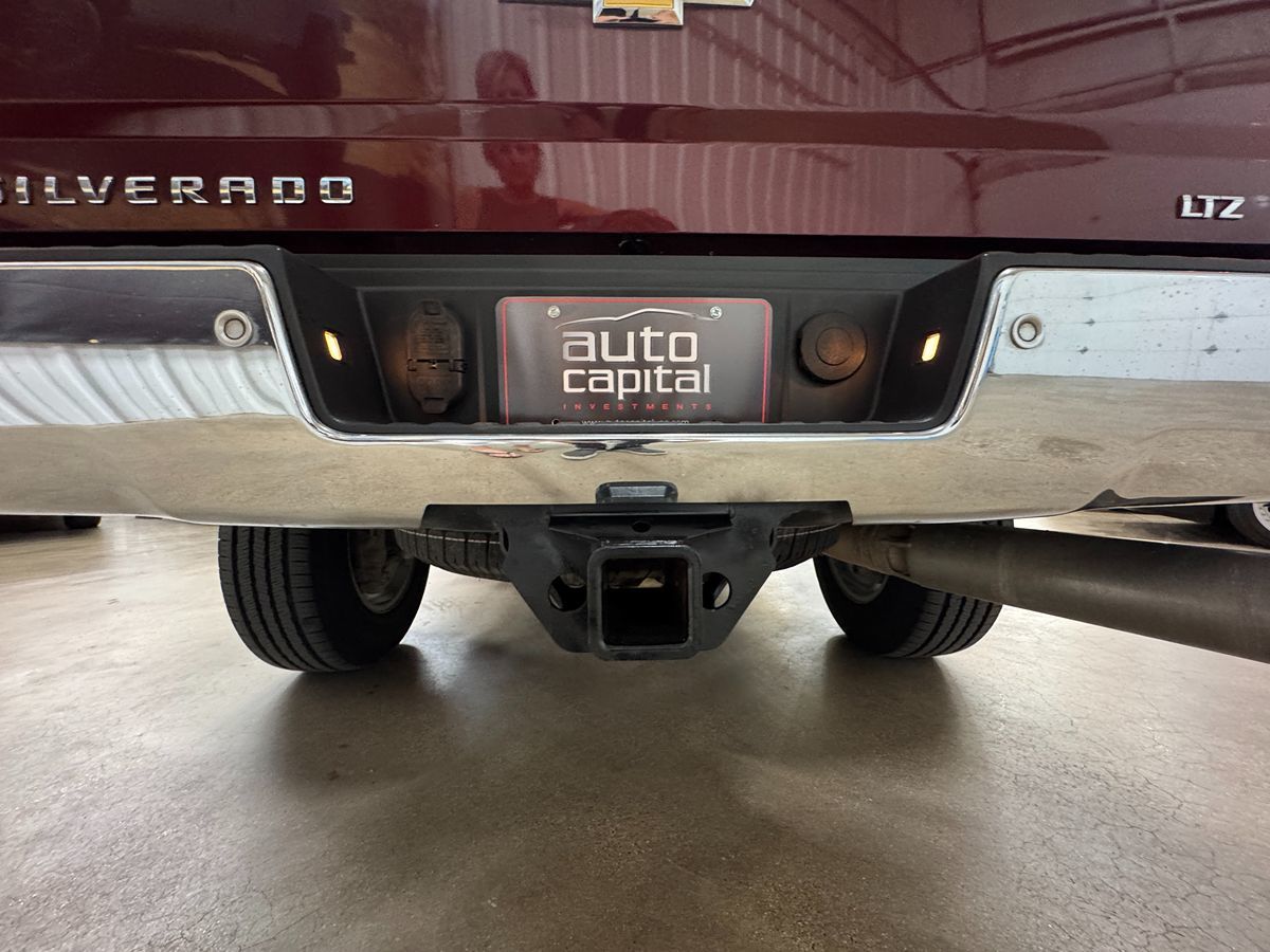 2017 Chevrolet Silverado 3500HD LTZ photo 45