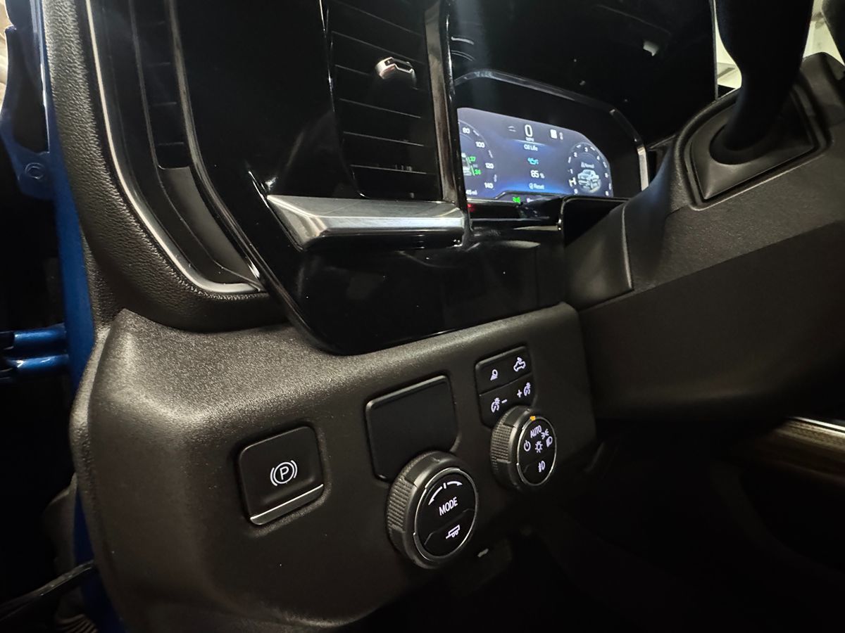 2022 Chevrolet Silverado 1500 RST Texas Edition photo 15