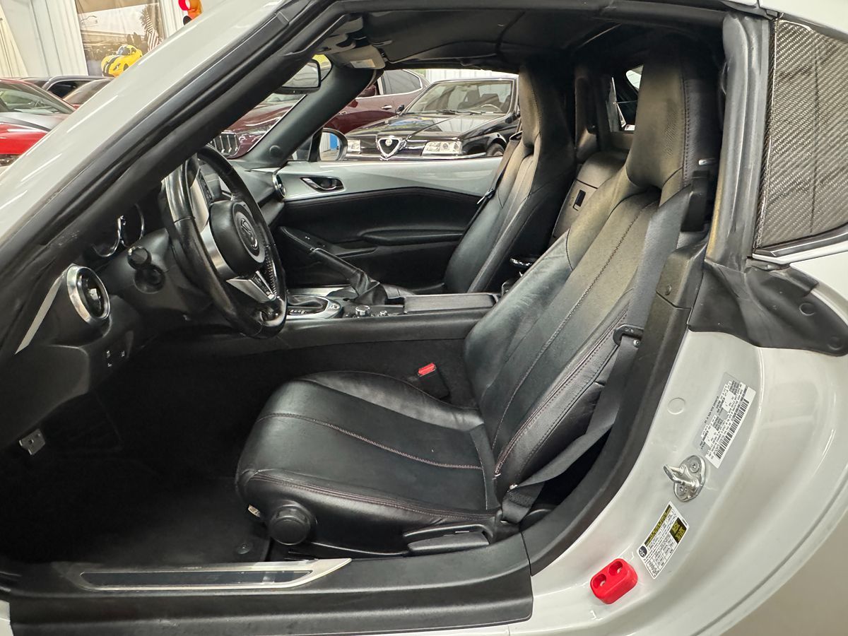 2018 Mazda MX-5 Miata Miata RF Grand Touring photo 8