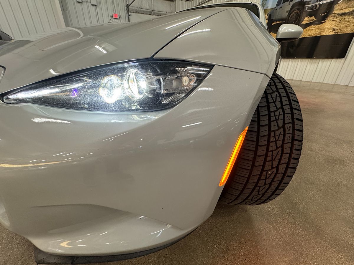 2018 Mazda MX-5 Miata Miata RF Grand Touring photo 32