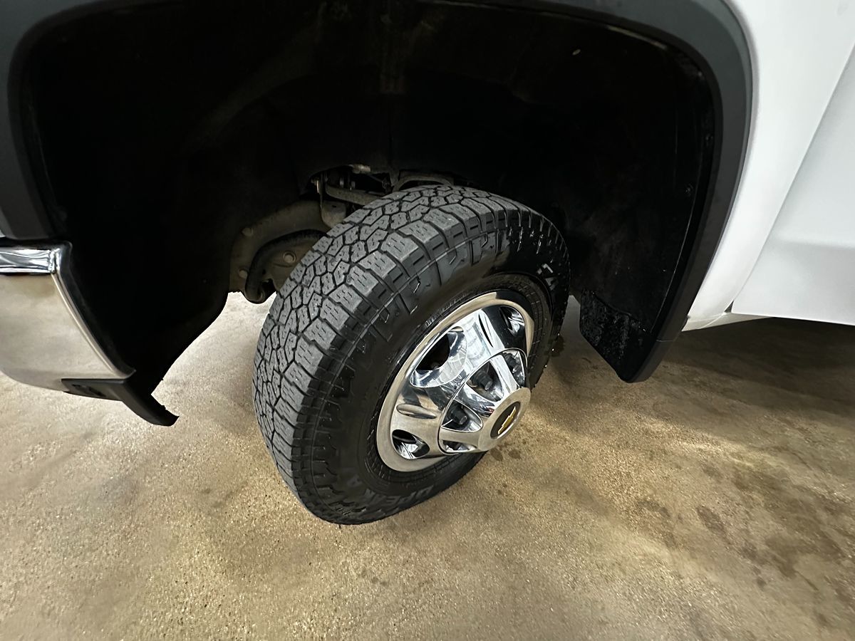 2022 Chevrolet Silverado 3500HD LTZ photo 31
