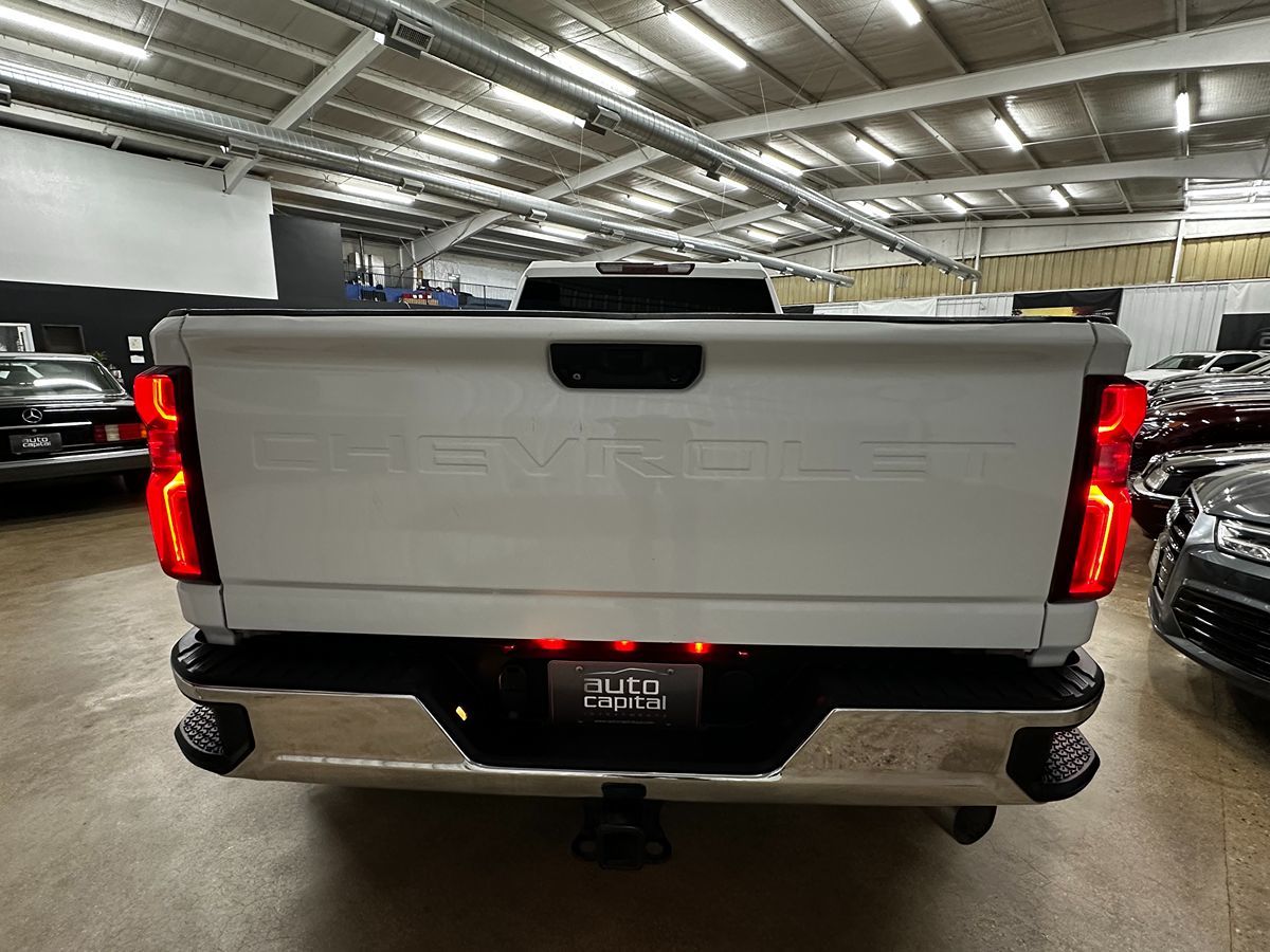 2022 Chevrolet Silverado 3500HD LTZ photo 4