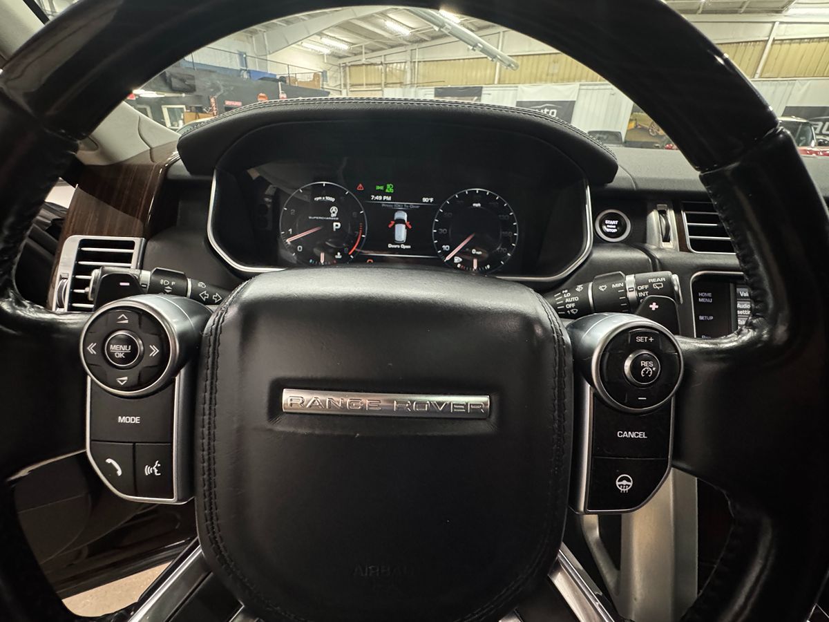 2015 Land Rover Range Rover SuperCharged photo 17