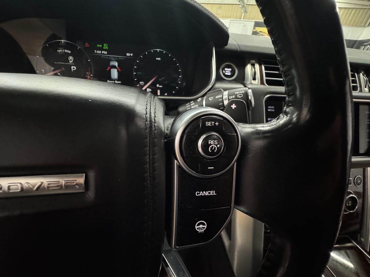 2015 Land Rover Range Rover SuperCharged photo 18