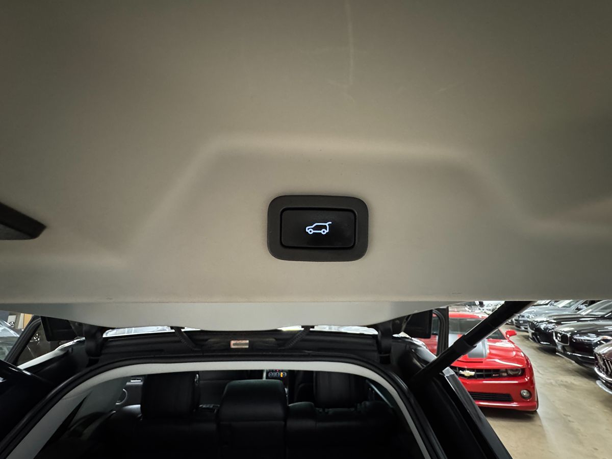 2015 Land Rover Range Rover SuperCharged photo 25