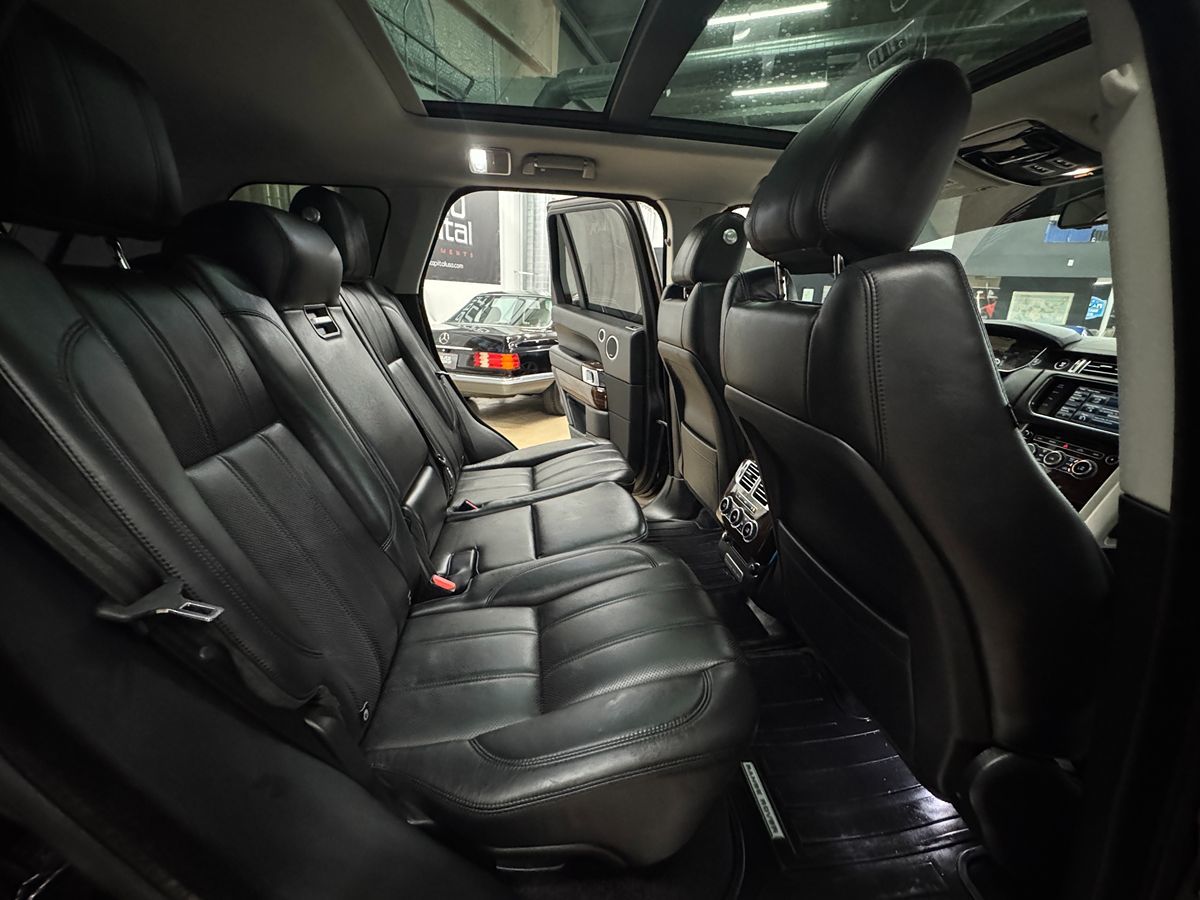 2015 Land Rover Range Rover SuperCharged photo 27