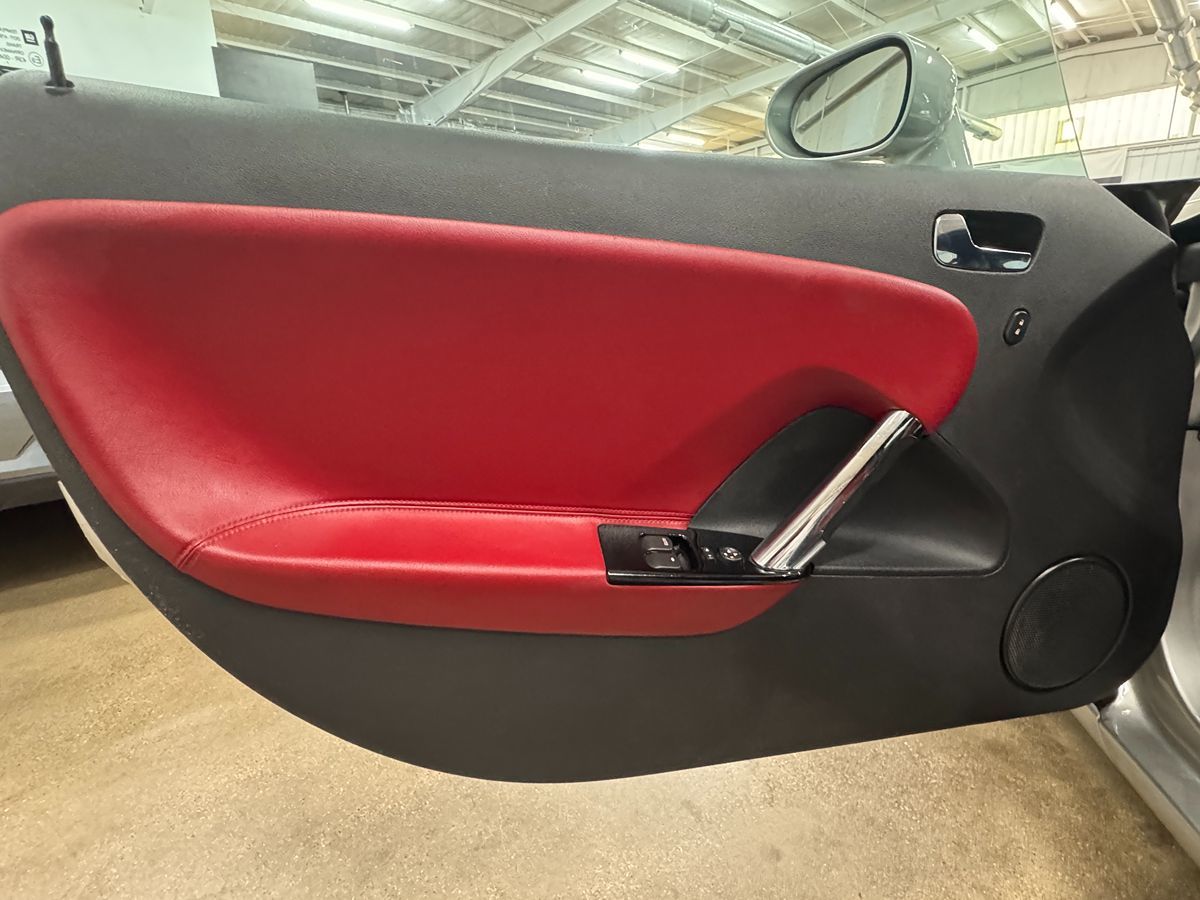 2008 Saturn Sky Turbo Convertible photo 9