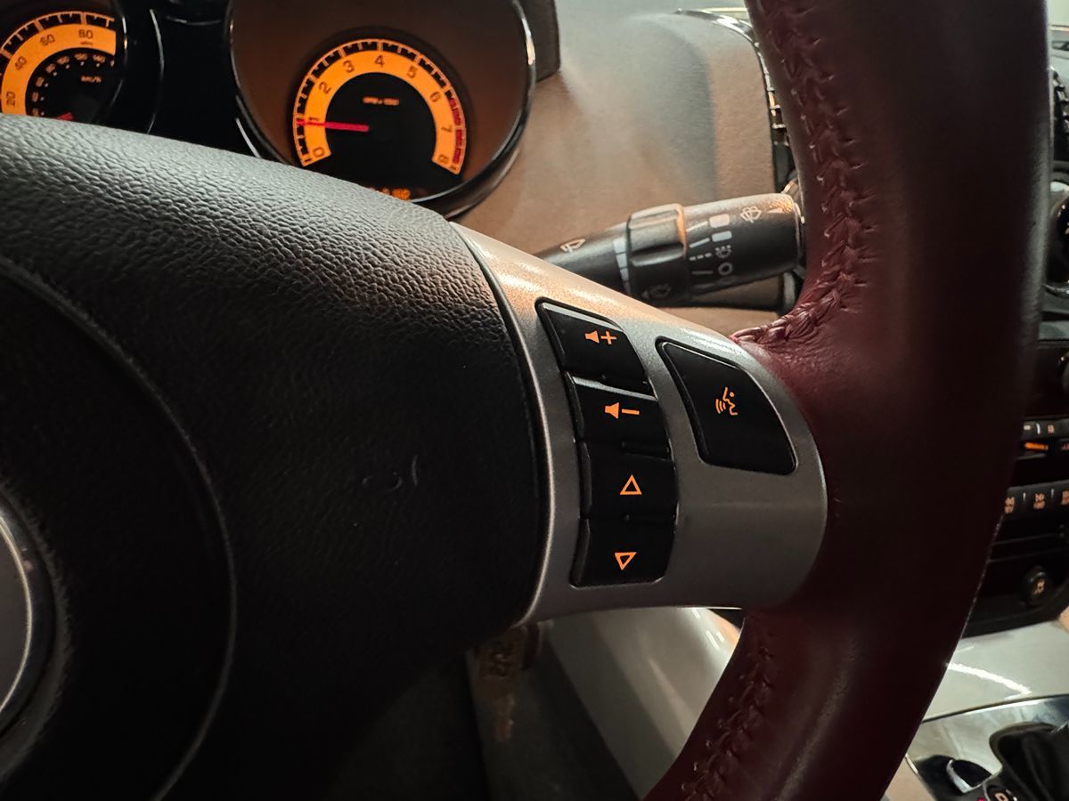 2008 Saturn Sky Turbo Convertible photo 16