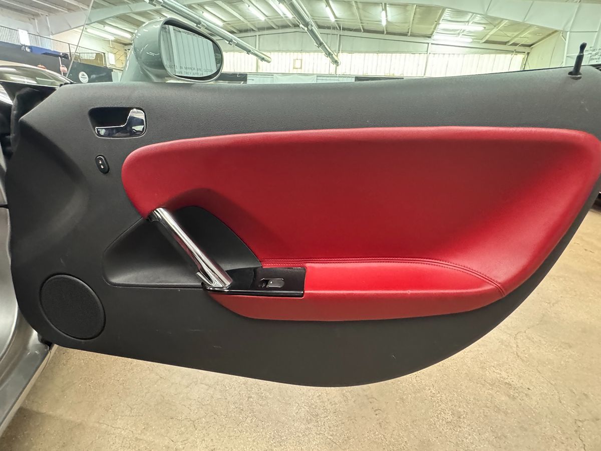 2008 Saturn Sky Turbo Convertible photo 21