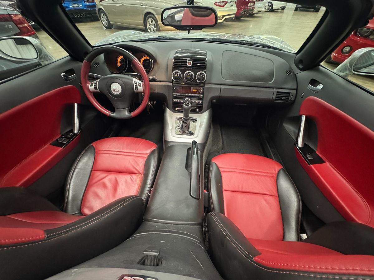 2008 Saturn Sky Turbo Convertible photo 29