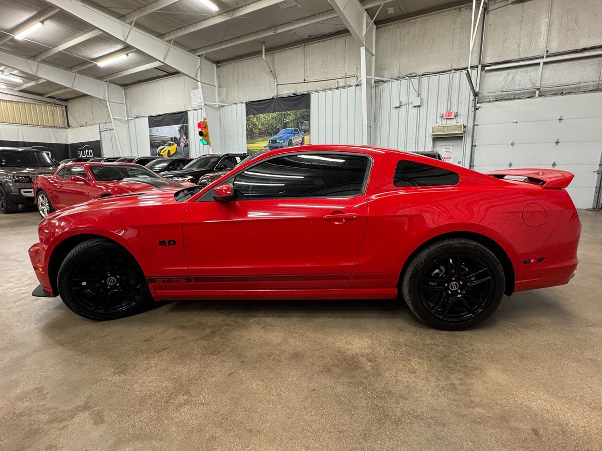 2013 Ford Mustang GT California Special photo 3
