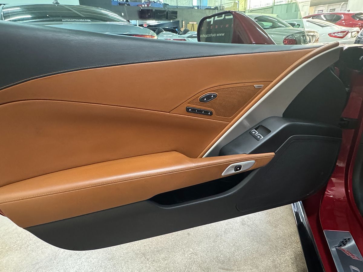 2014 Chevrolet Corvette Stingray Z51 3LT photo 9