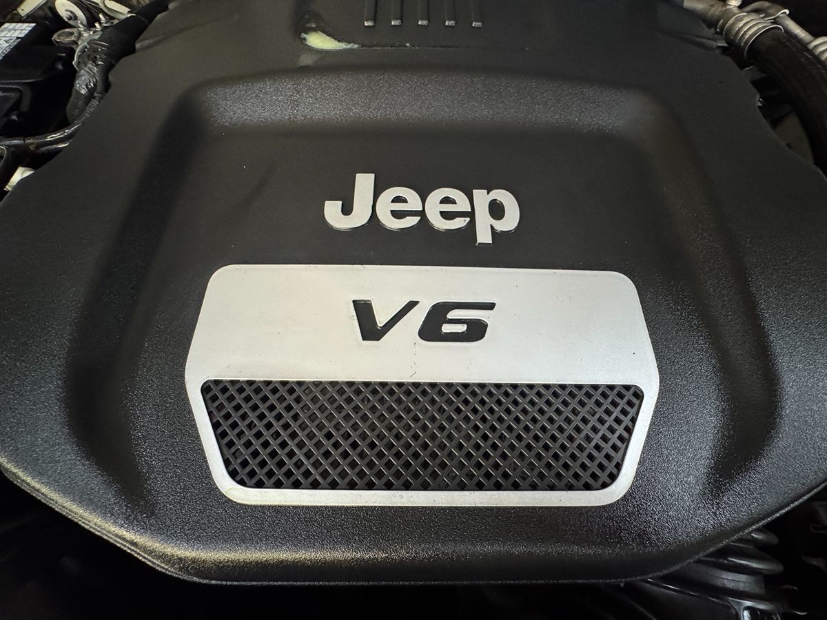 2015 Jeep Wrangler Willys Wheeler photo 33