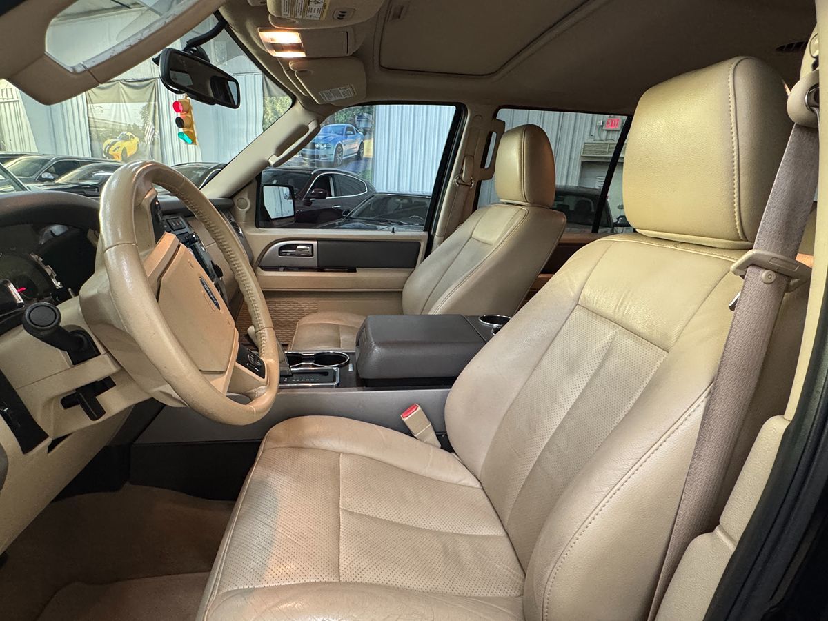 2013 Ford Expedition XLT King Ranch photo 10