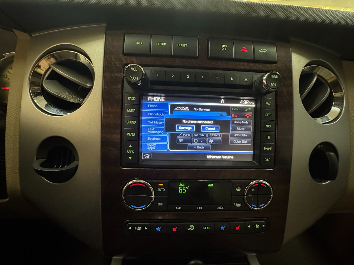 2013 Ford Expedition XLT King Ranch photo 21