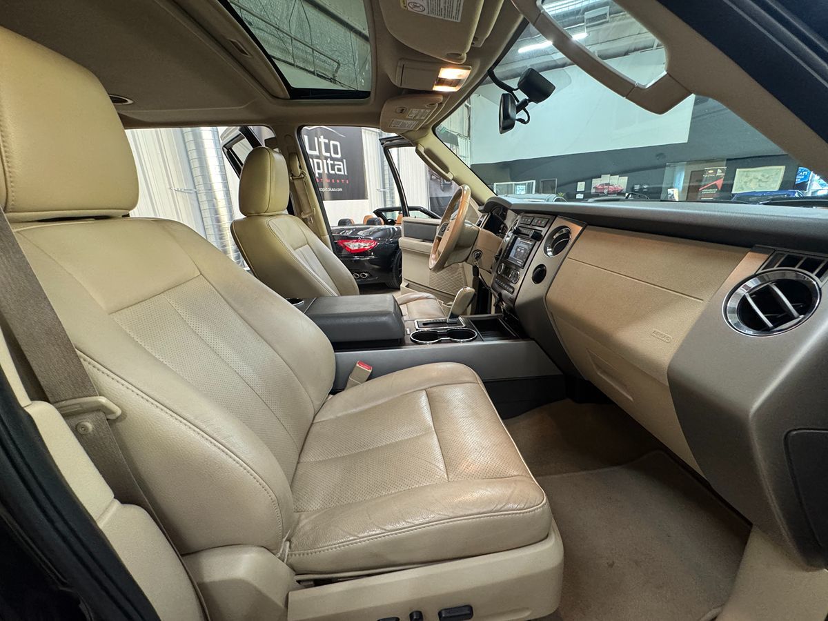 2013 Ford Expedition XLT King Ranch photo 35