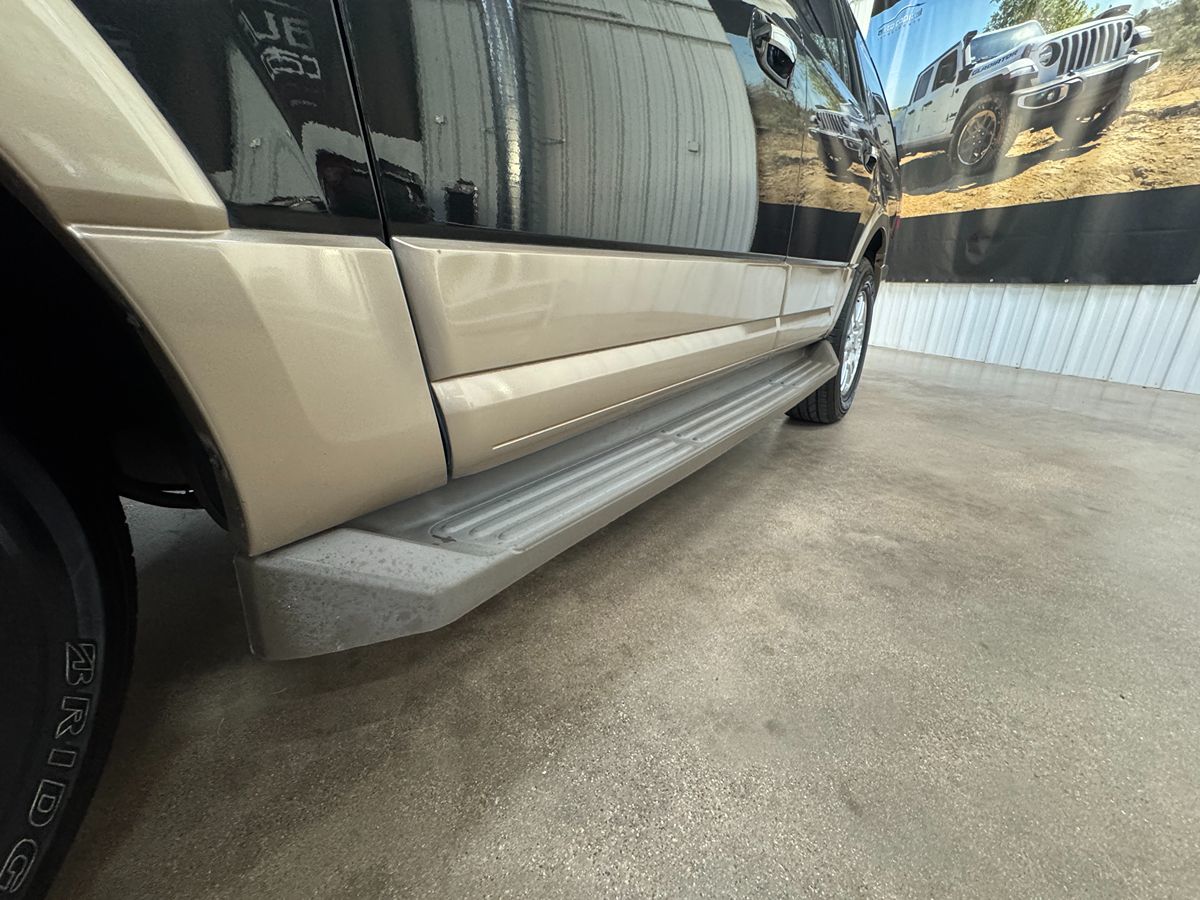 2013 Ford Expedition XLT King Ranch photo 37