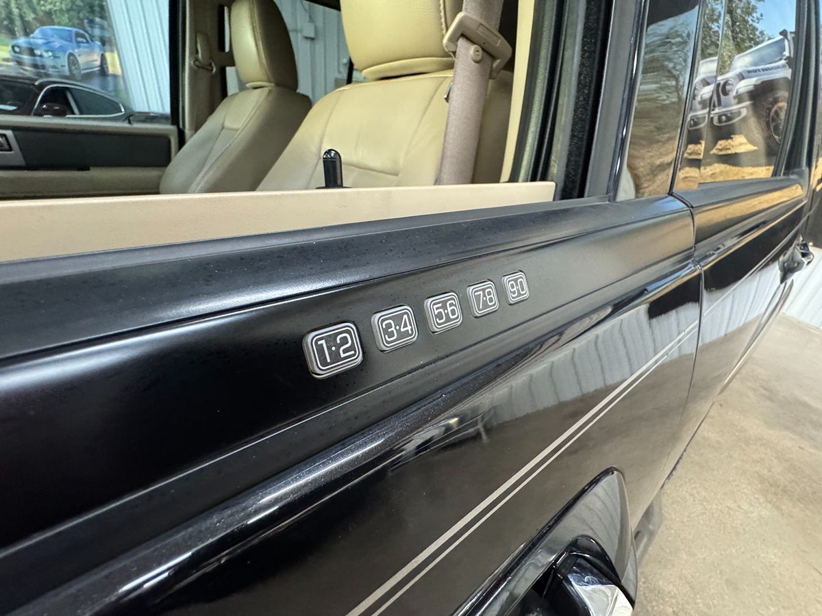 2013 Ford Expedition XLT King Ranch photo 38