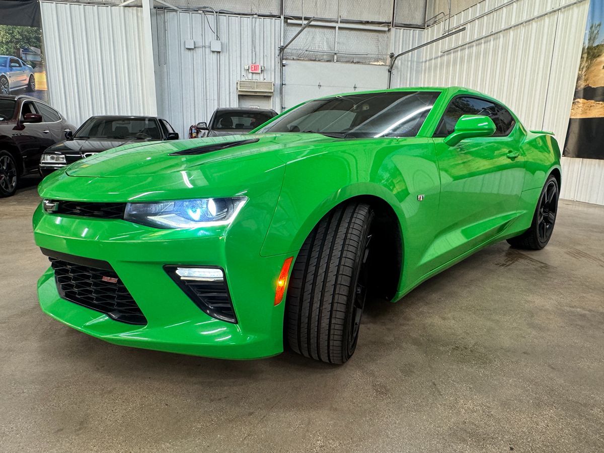 2017 Chevrolet Camaro 2SS photo 3