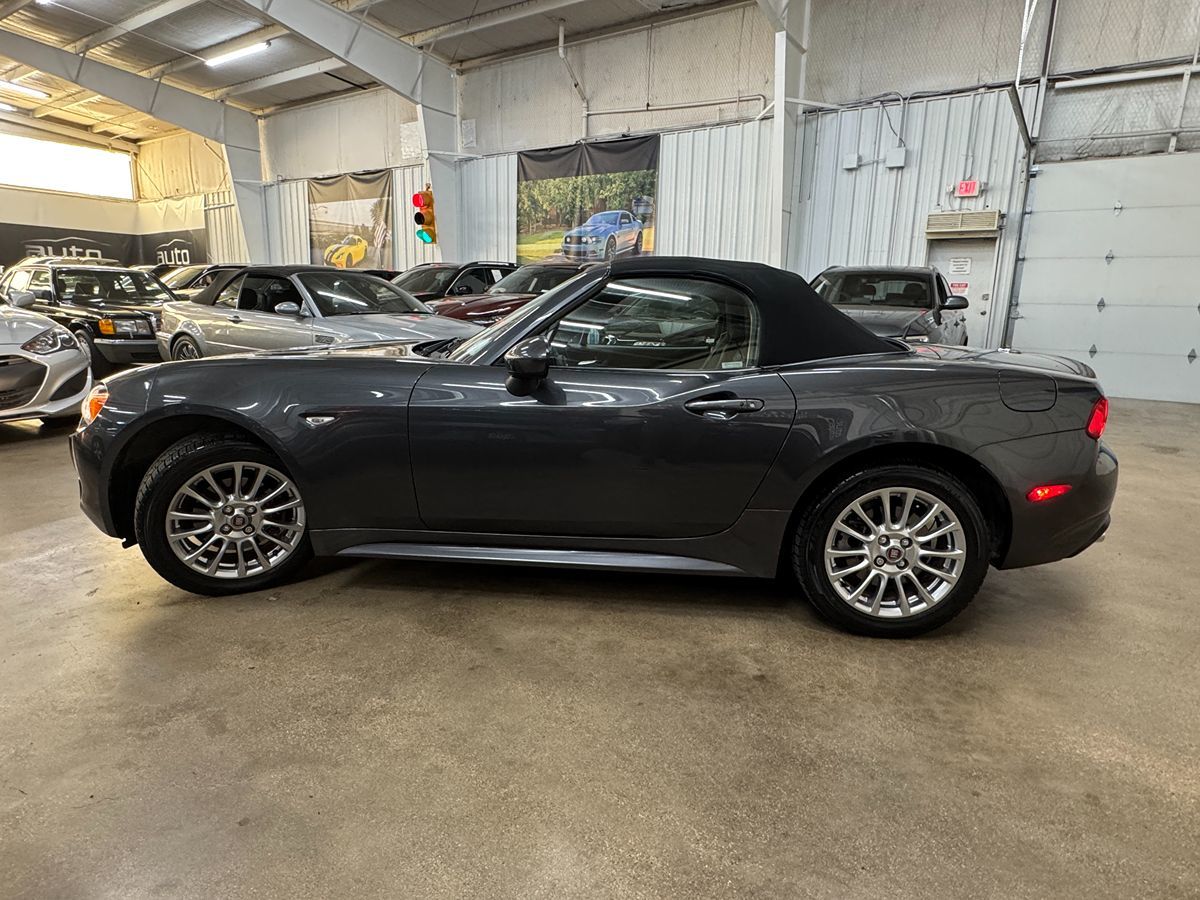2017 Fiat 124 Spider Classica photo 4