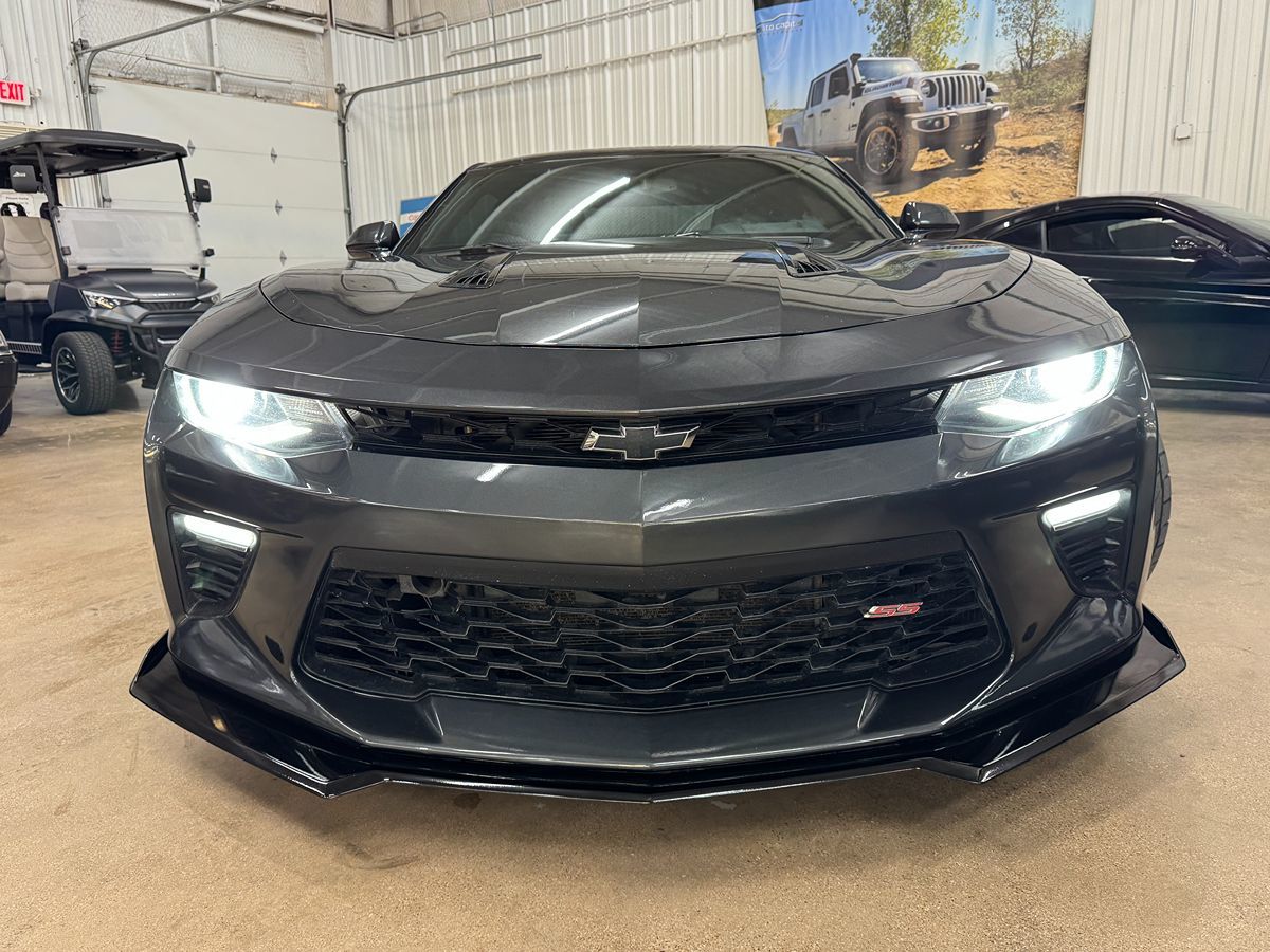 2018 Chevrolet Camaro 2SS photo 2