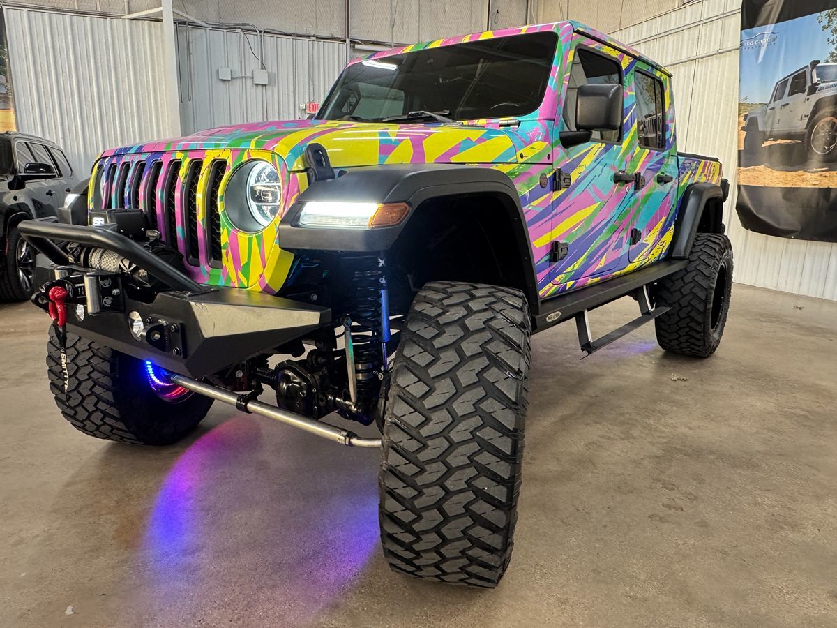 2020 Jeep Gladiator Rubicon photo 3