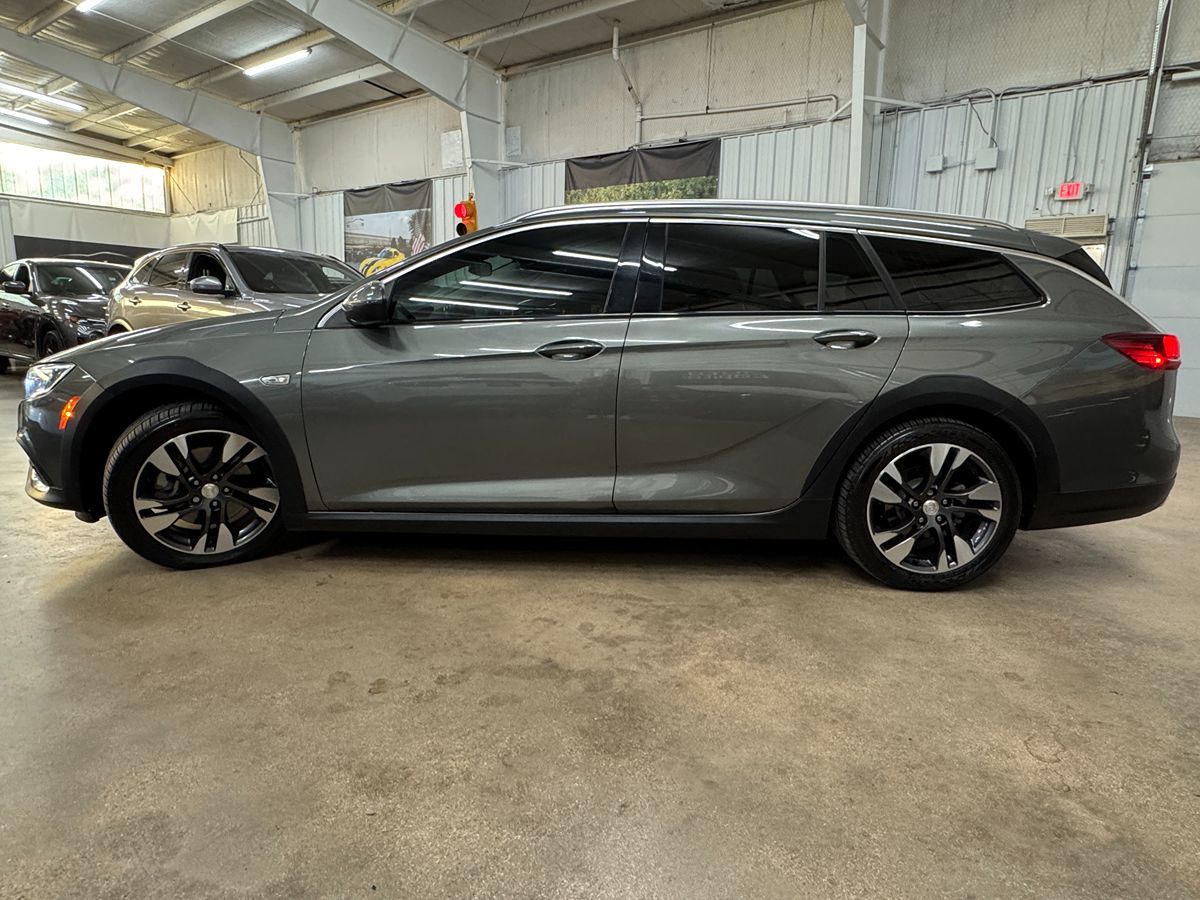 2018 Buick Regal TourX Essence photo 4