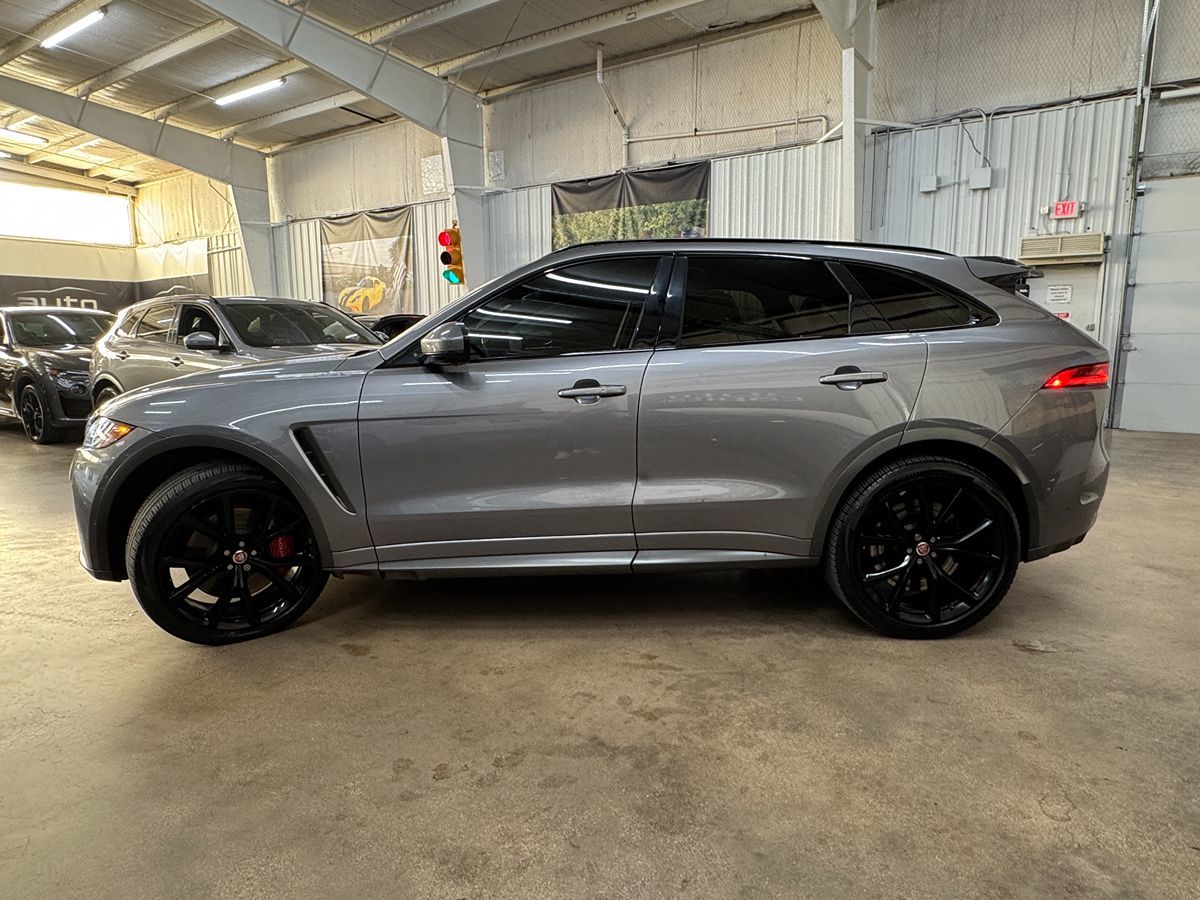 2020 Jaguar F-PACE SVR photo 4