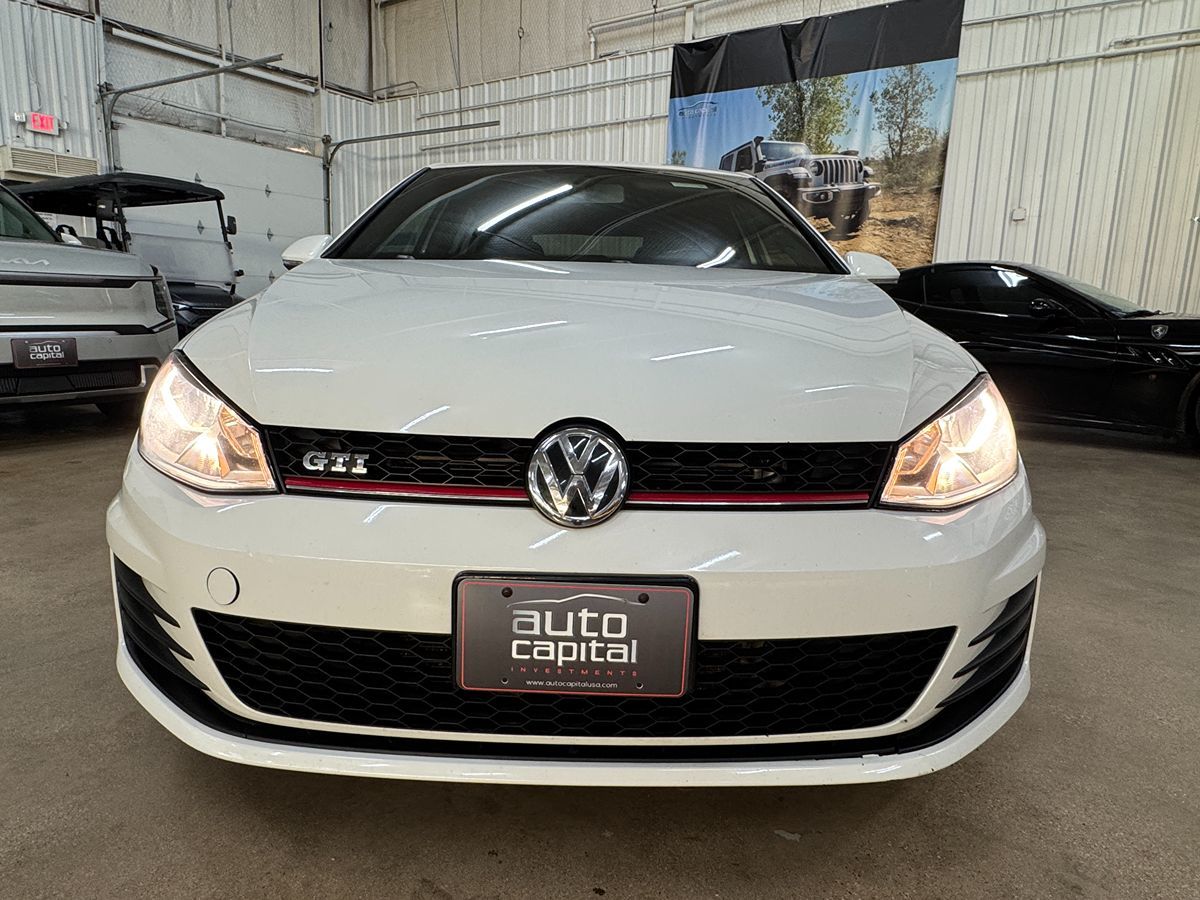 2015 Volkswagen Golf GTI S photo 2