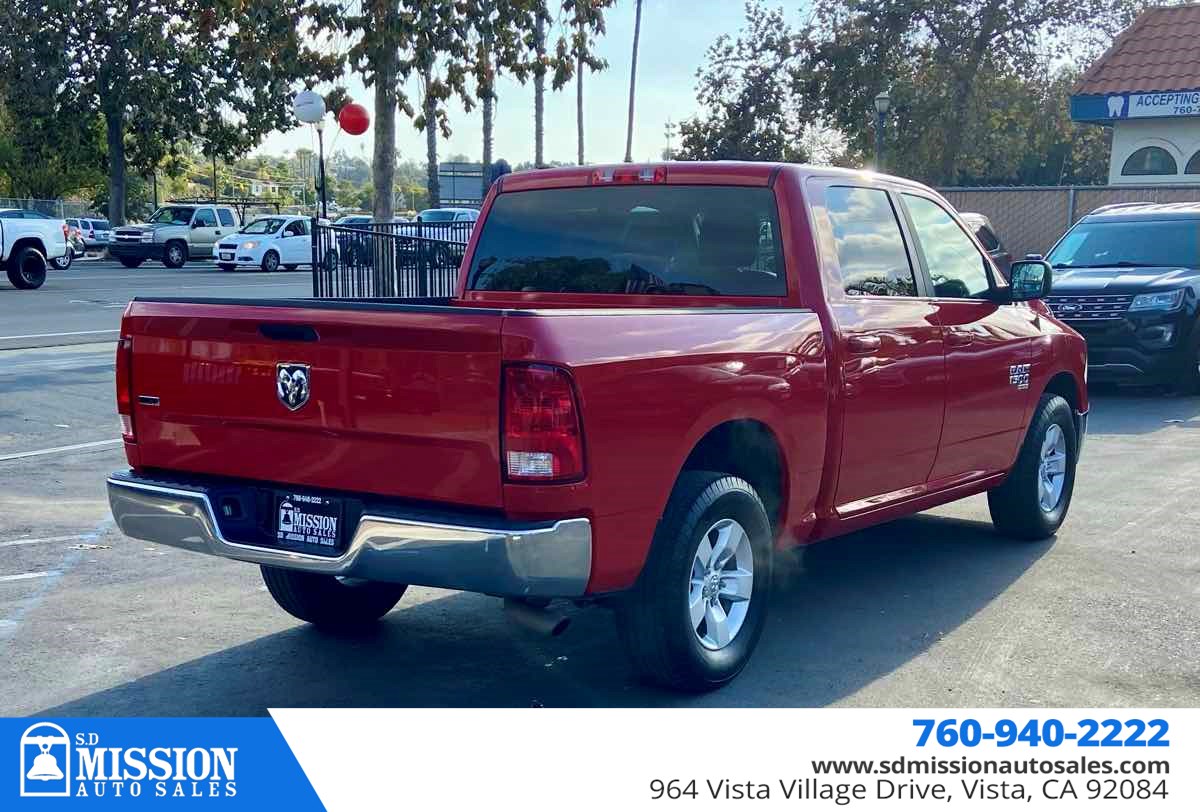 2021 Ram 1500 Classic SLT photo 3
