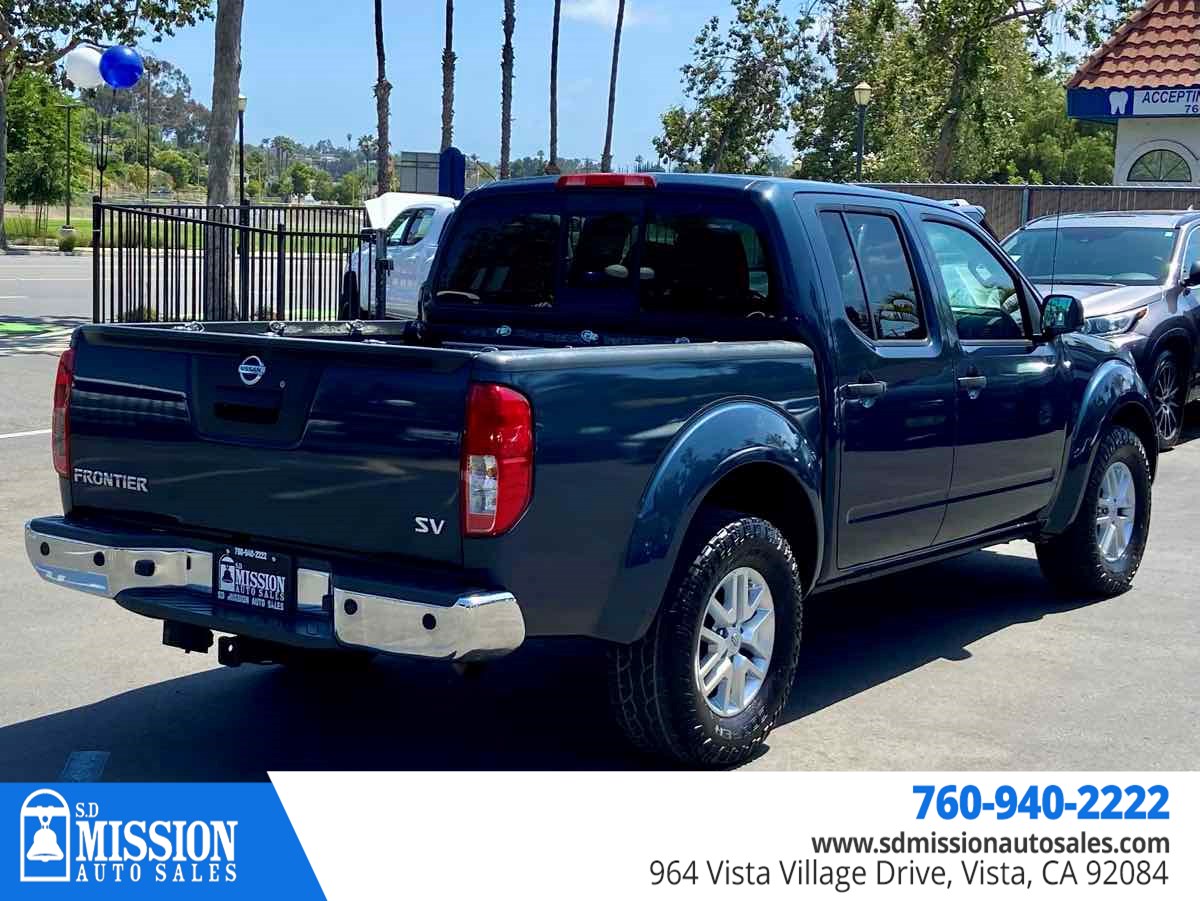 2017 Nissan Frontier SV photo 8