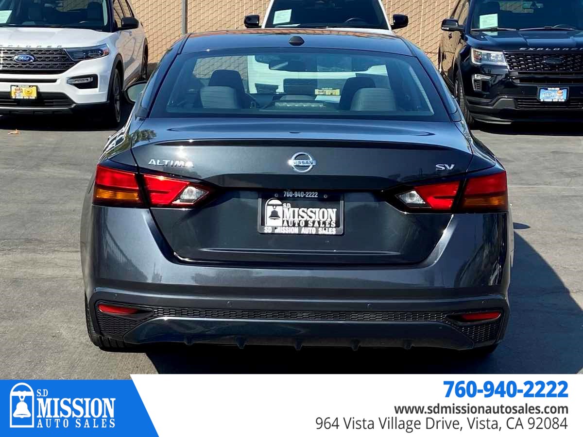 2022 Nissan Altima 2.5 SV photo 7