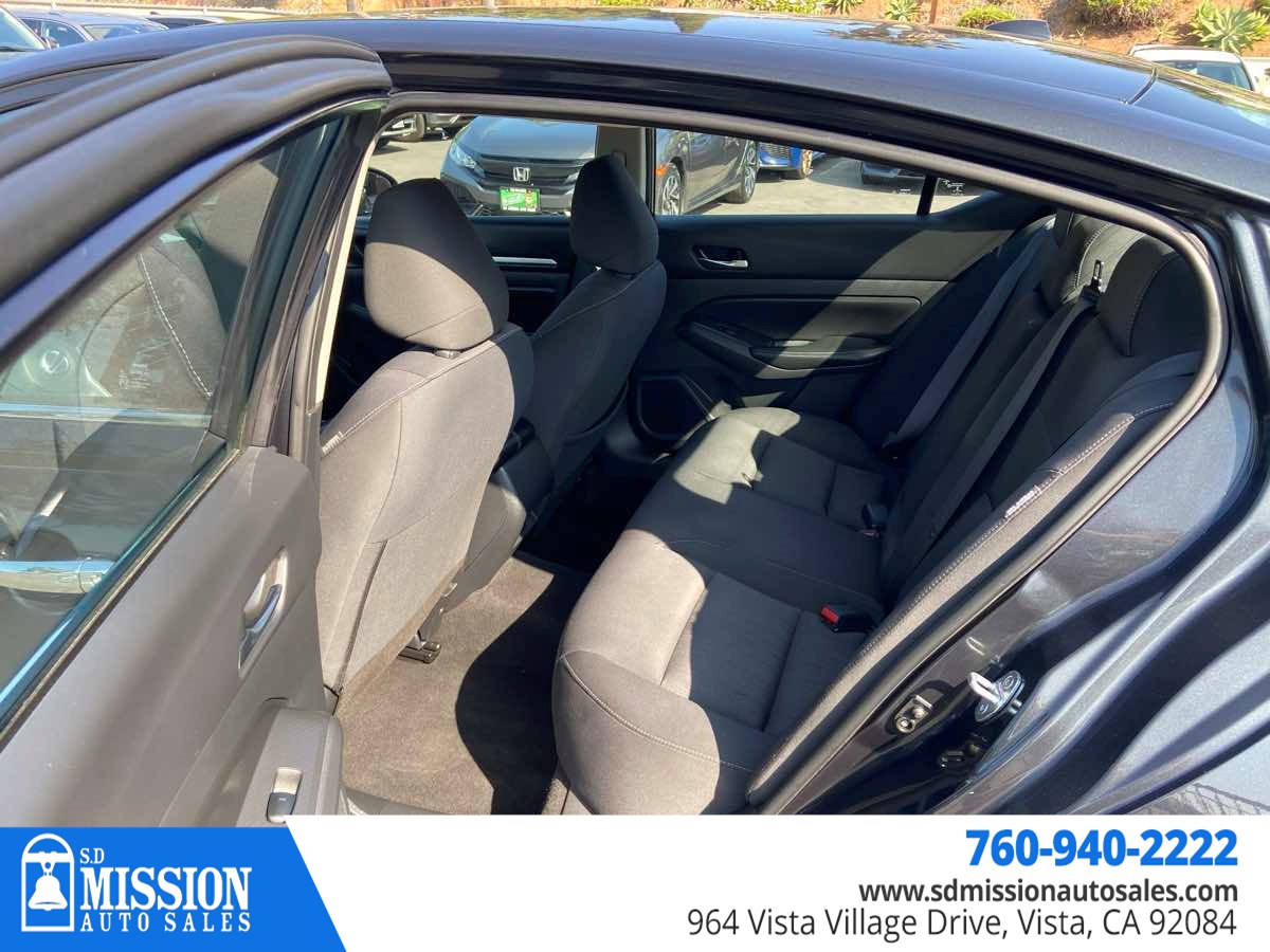 2022 Nissan Altima 2.5 SV photo 17