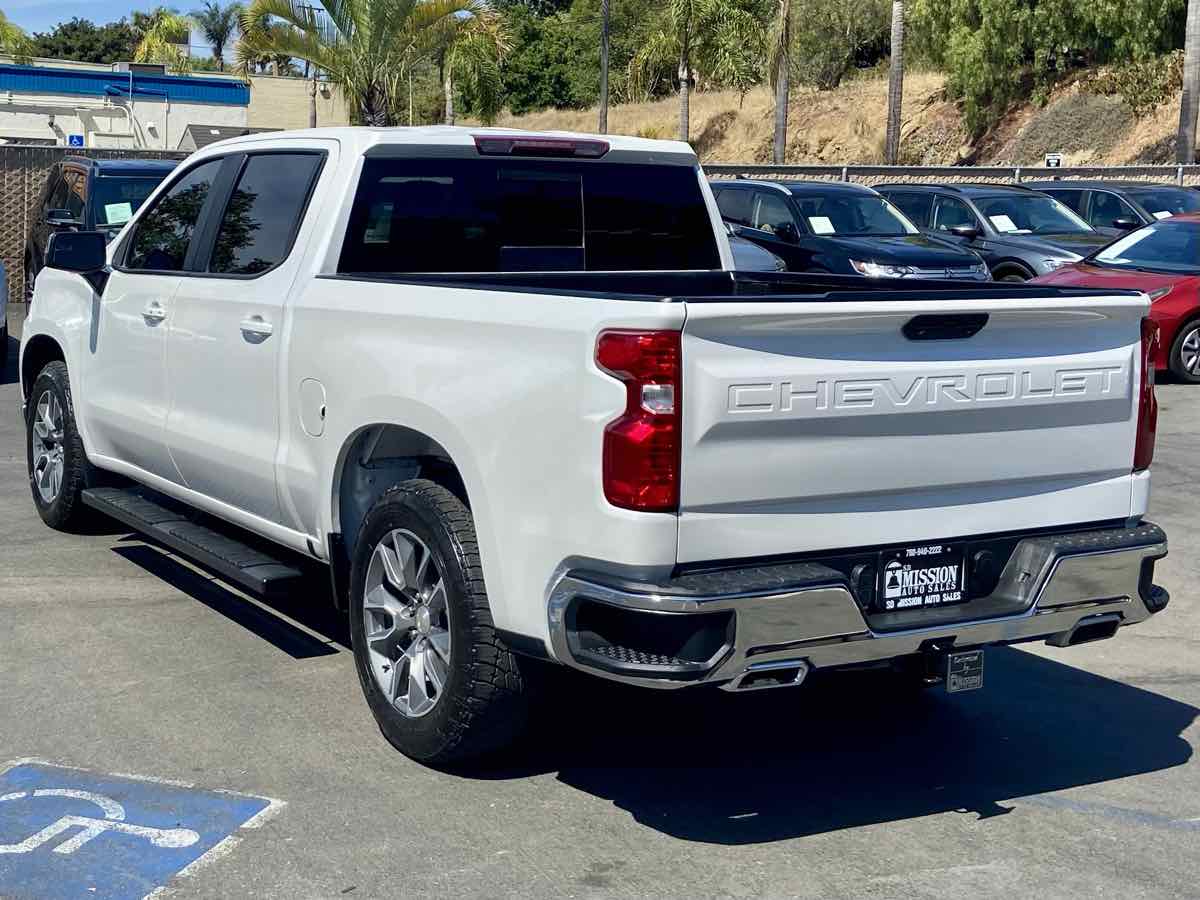 2021 Chevrolet Silverado 1500 LT photo 6