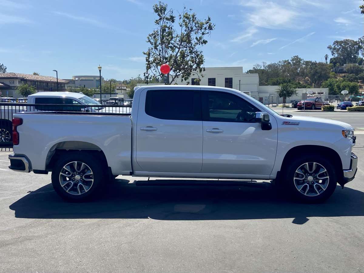 2021 Chevrolet Silverado 1500 LT photo 9