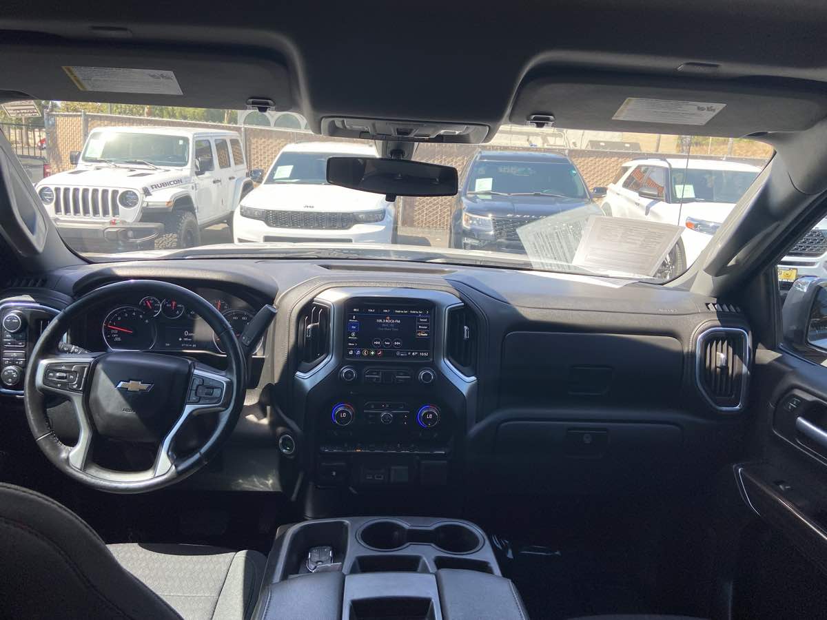 2021 Chevrolet Silverado 1500 LT photo 15