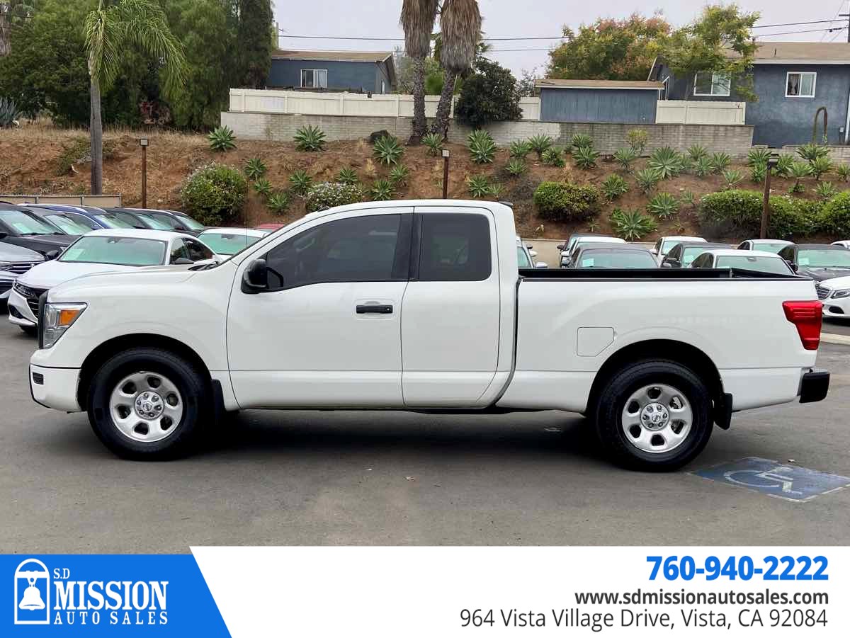 2021 Nissan Titan S photo 4